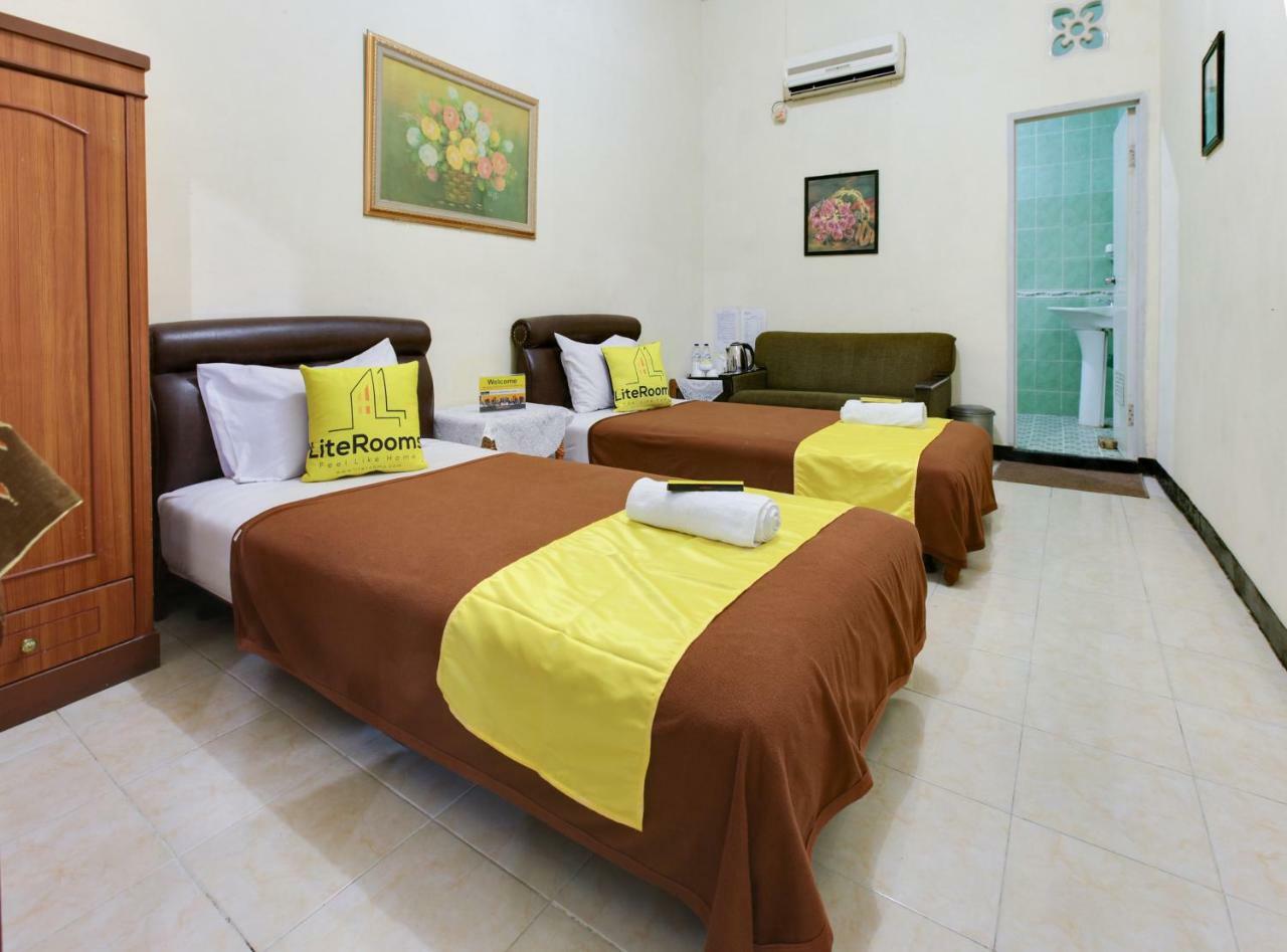 Lite Rooms Bogor Guest House Kültér fotó