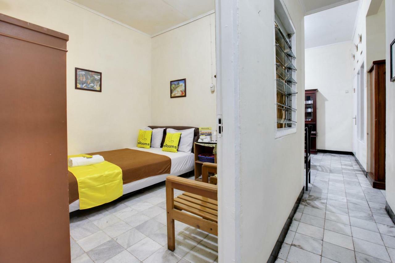 Lite Rooms Bogor Guest House Kültér fotó