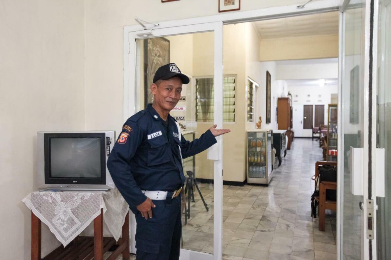 Lite Rooms Bogor Guest House Kültér fotó